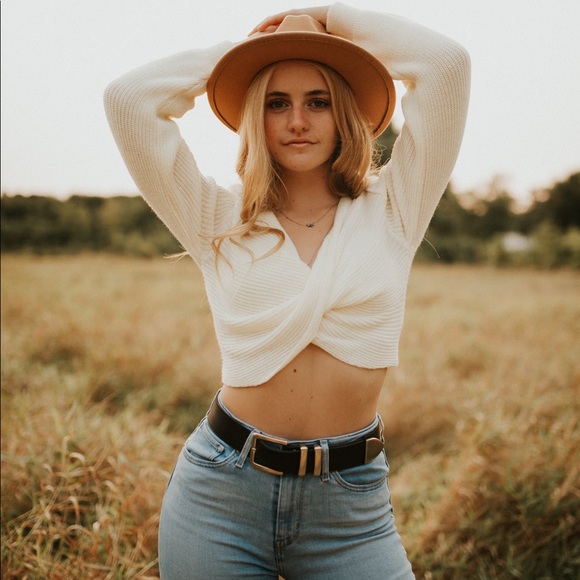 Meet your Posher, Hannah - Picture 1 of 1